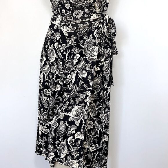 Diane Von Furstenberg Dress “Kye” Black White Wrap Dress Excellent Size 4 - Picture 4 of 9